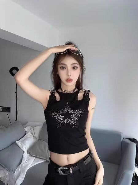 2024061043 Star cutout midriff vest